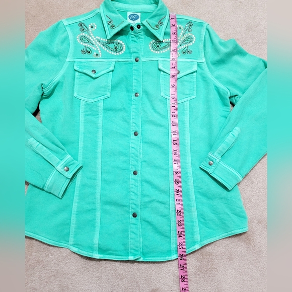 DG2 by Diane Gilman Turquoise Embellished Snap Front Jacket Shirt Women’s Medium - Picture 9 of 13